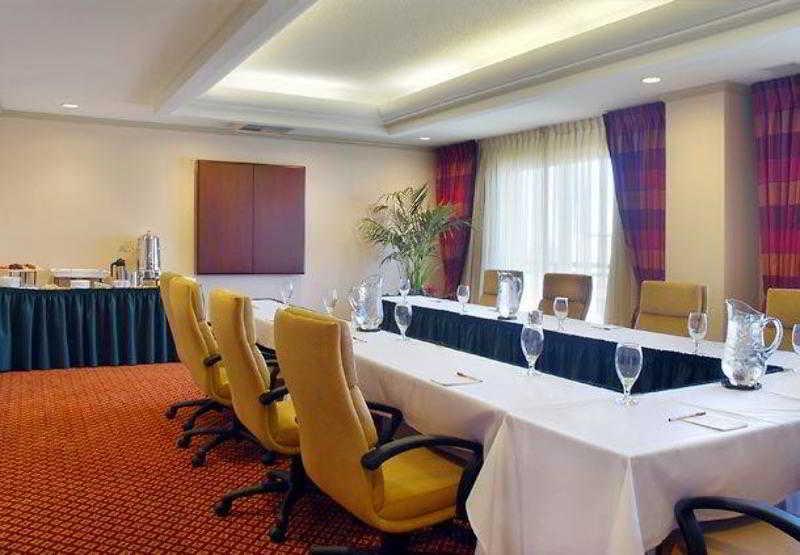 Отель Visalia Marriott At The Convention Center Удобства фото