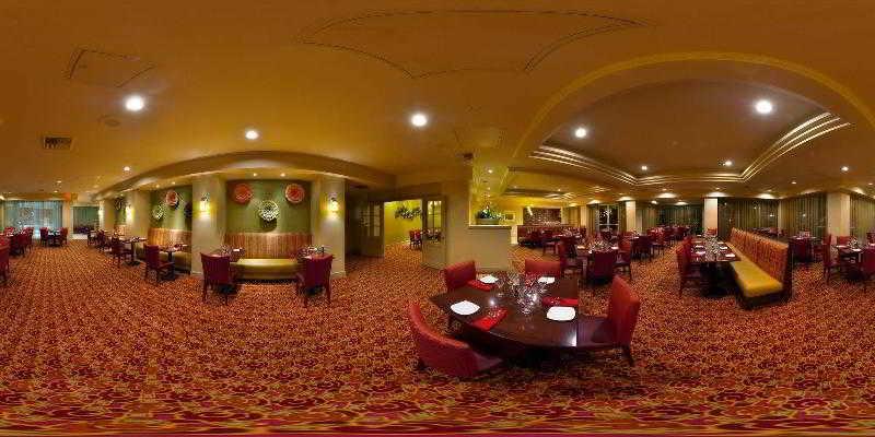 Отель Visalia Marriott At The Convention Center Экстерьер фото